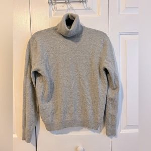 Ladies uni glo light grey cashmere turtleneck sweater sz L